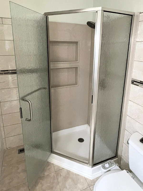 Neo-Angle Shower